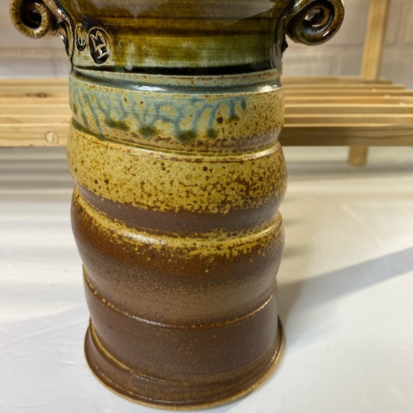 Beautiful Ash Glazed Brown Spiral Pottery Vase Lookout Mtn Rustic Signed - Picture 2 of 11